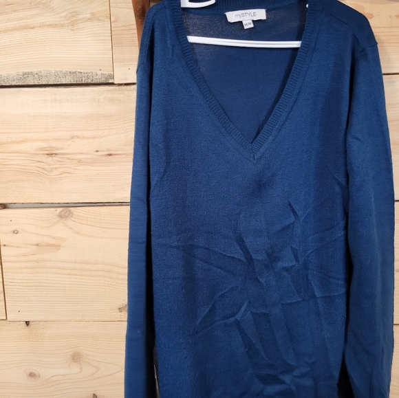 Light fall sweater - Picture 1 of 2